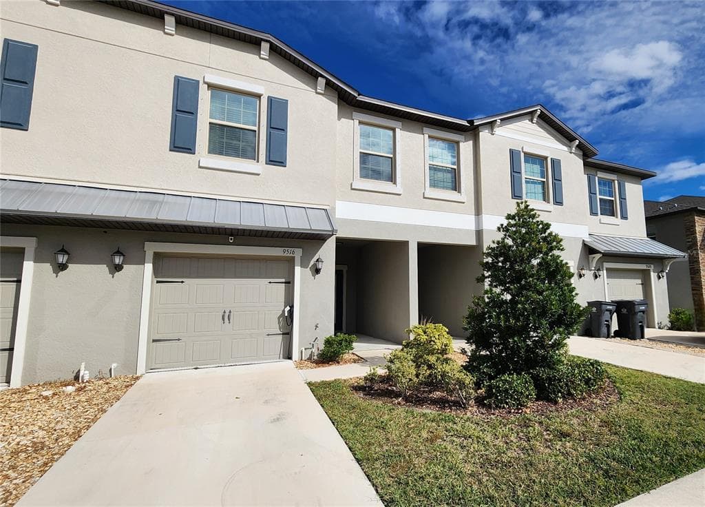 9516 PEMBROOKE PINES DRIVE RUSKIN, FL 33573