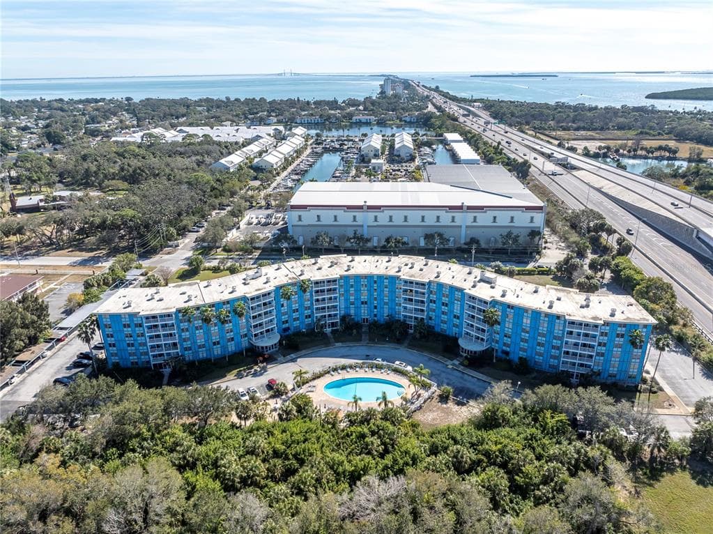 3315 58TH AVENUE S UNIT 315 ST PETERSBURG, FL 33712