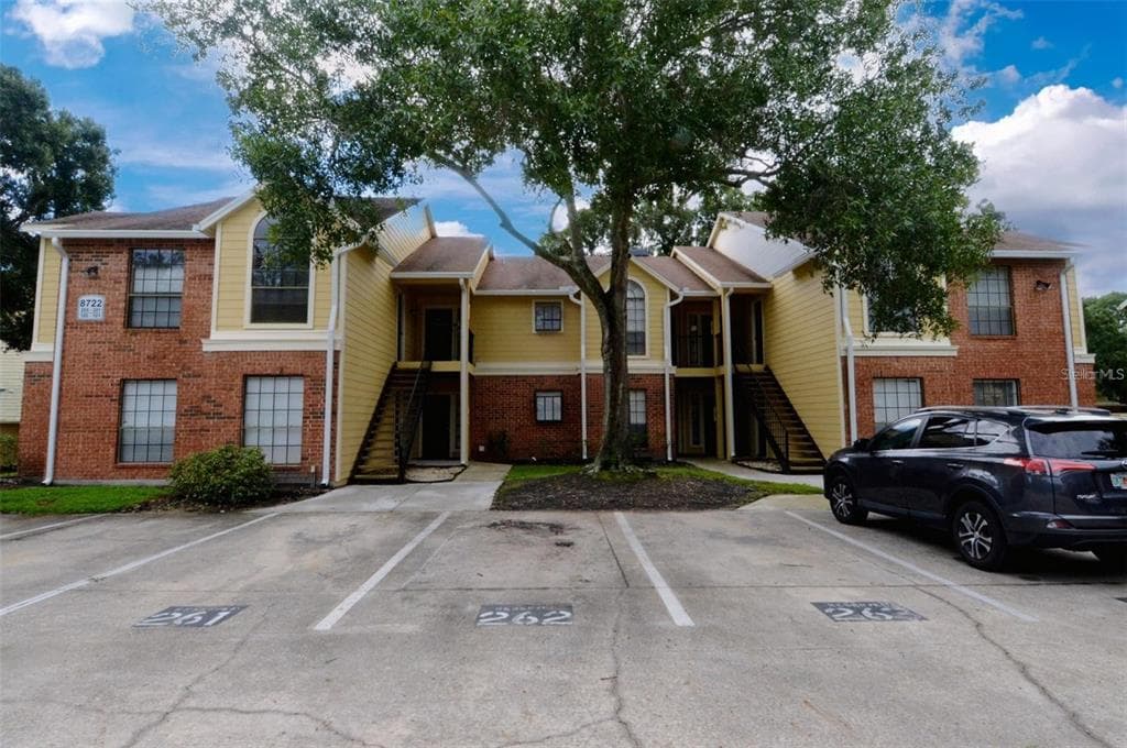 8722 MALLARD RESERVE DRIVE UNIT 202 TAMPA, FL 33614