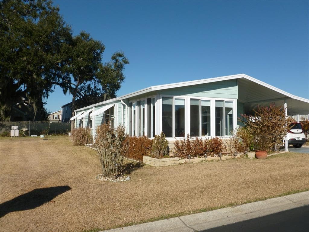 3145 HICKORY DRIVE WESLEY CHAPEL, FL 33543