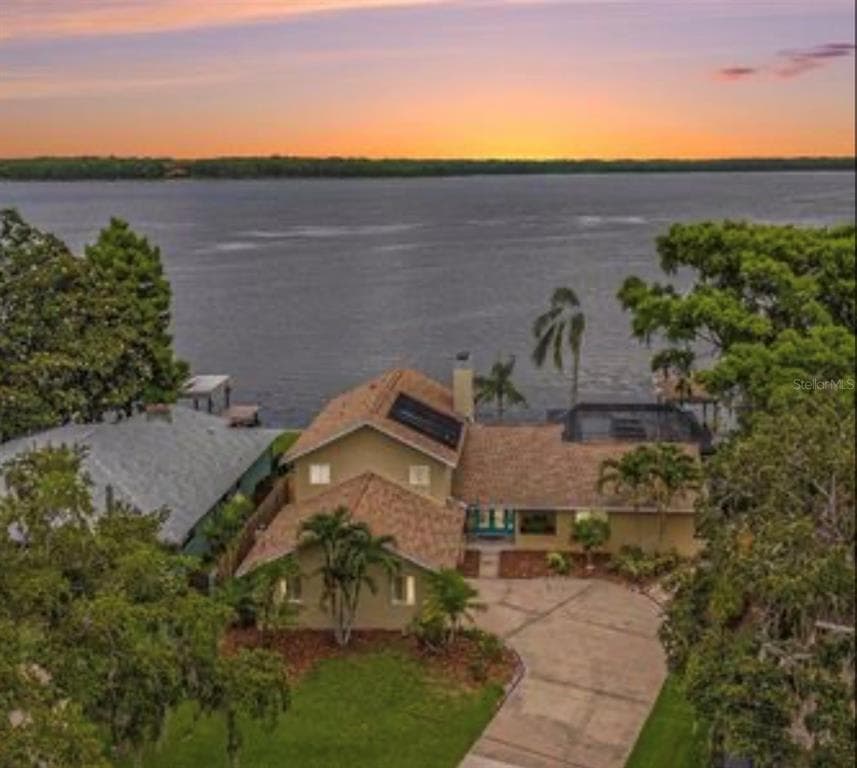115 LAKE SHORE DRIVE E PALM HARBOR, FL 34684