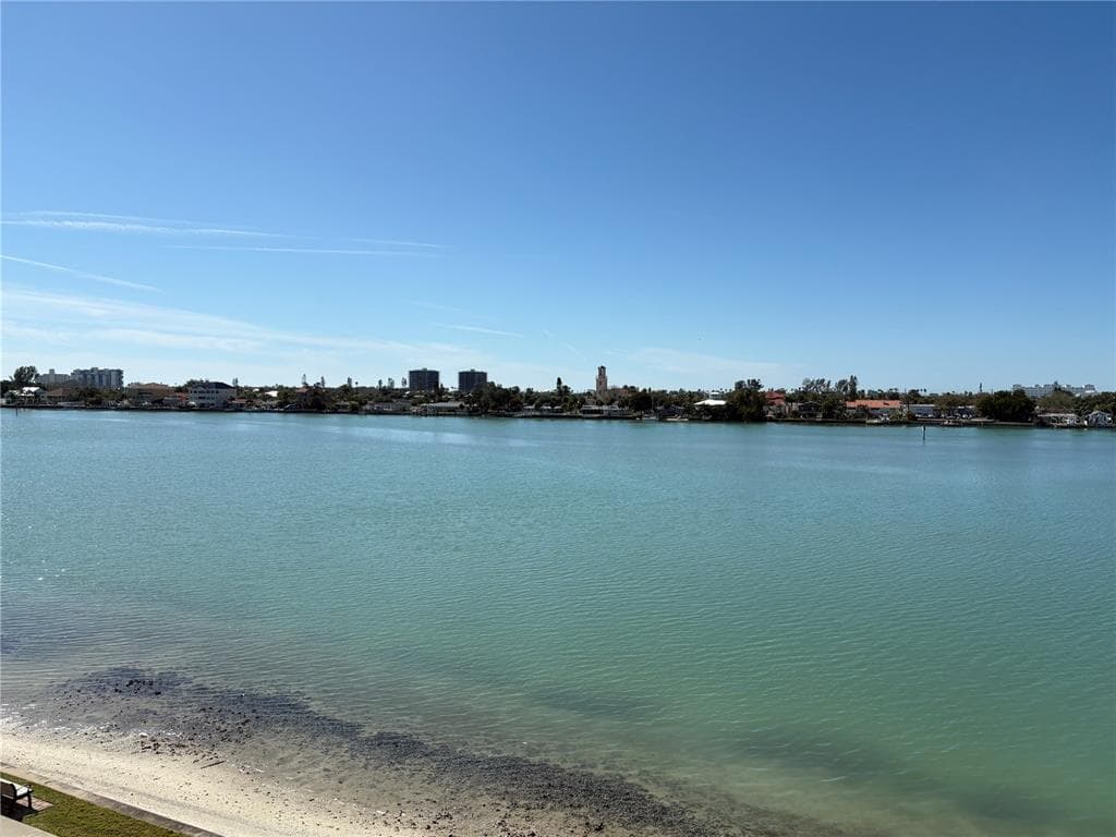 8000 SAILBOAT KEY BOULEVARD S UNIT 305 ST PETE BEACH, FL 33707