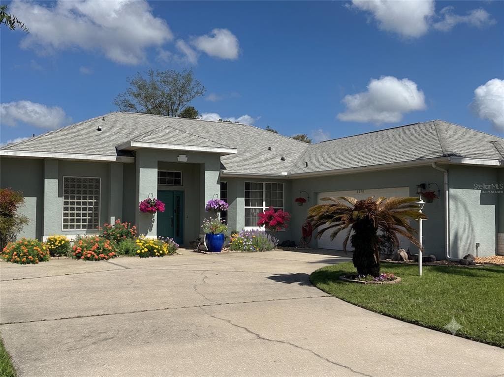 4740 N CRESTLINE DRIVE