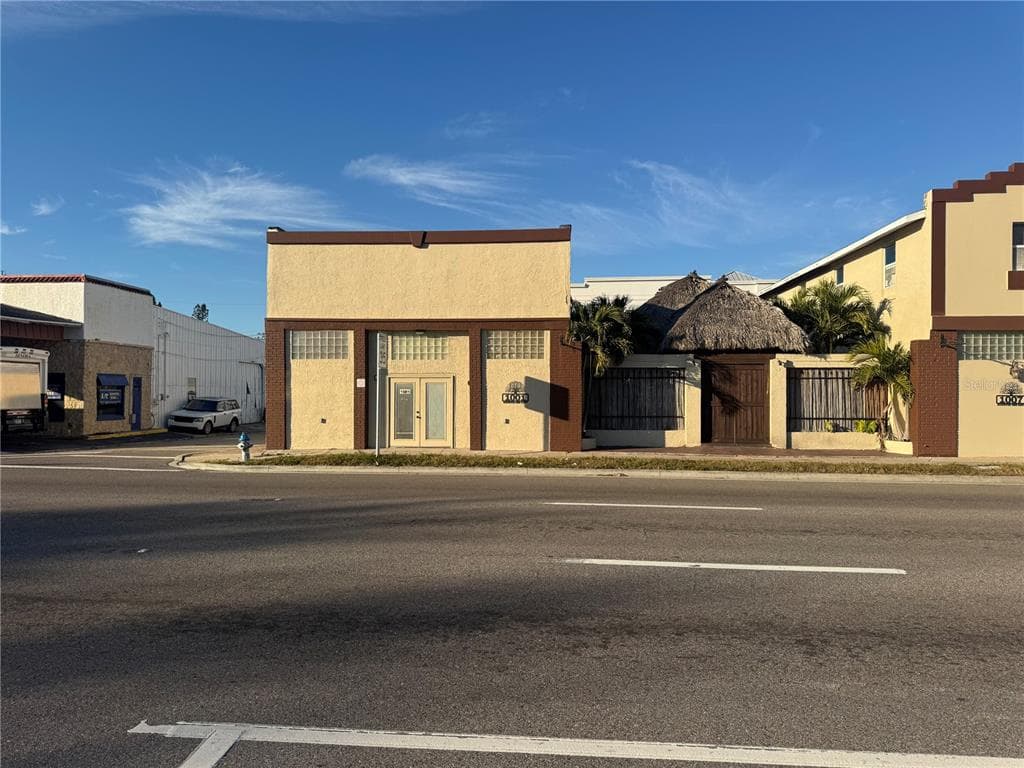 1001 MANATEE AVENUE E