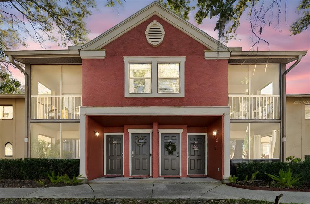 5754 BAYWATER DRIVE TAMPA, FL 33615