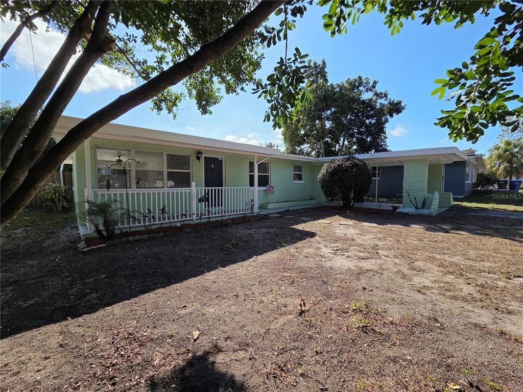 298 11TH AVENUE SW LARGO, FL 33770