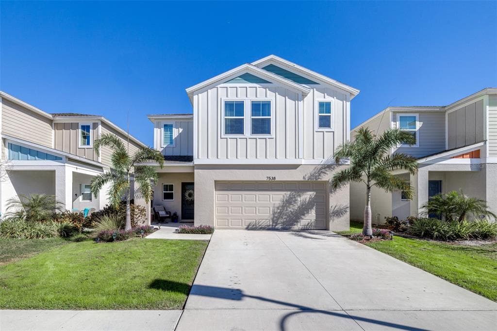 7538 WALLFLOWER TRAIL WESLEY CHAPEL, FL 33545