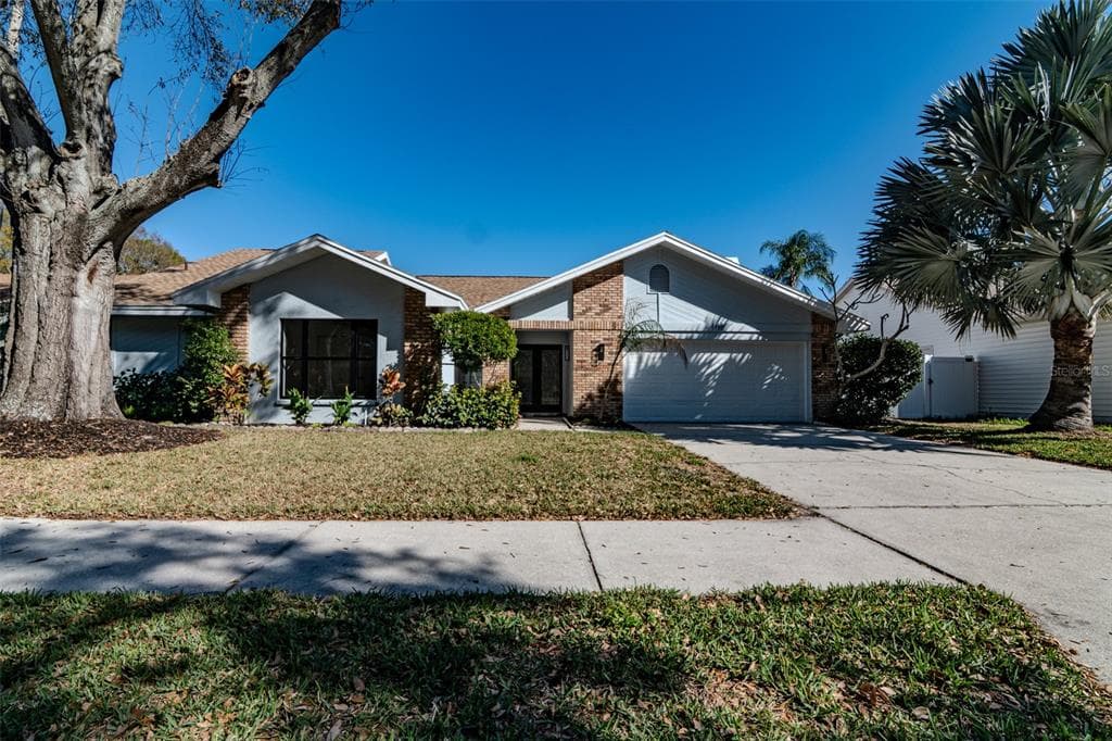 1110 WOODCREST AVENUE SAFETY HARBOR, FL 34695