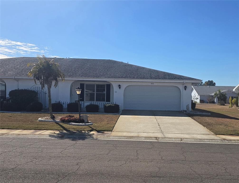 1616 BENTWOOD DRIVE SUN CITY CENTER, FL 33573