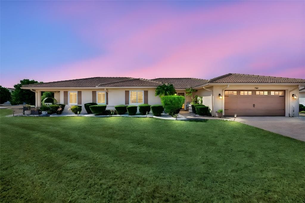 705 BALTUSROL WAY SUN CITY CENTER, FL 33573