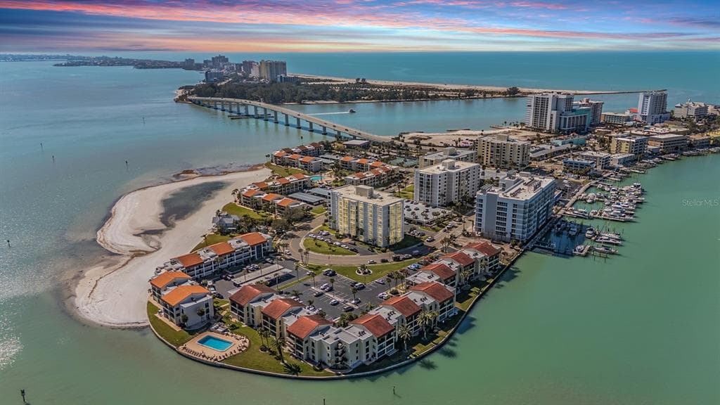 855 BAYWAY BOULEVARD UNIT 903 CLEARWATER BEACH, FL 33767