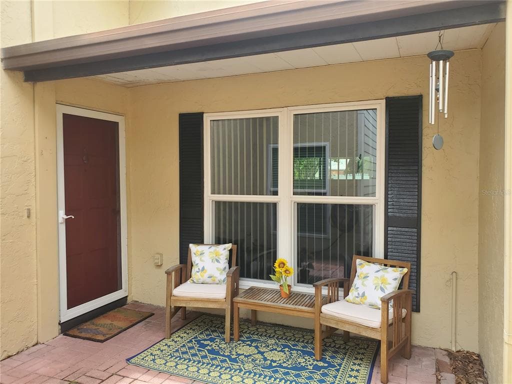 1554 GLEN COURT UNIT A DUNEDIN, FL 34698