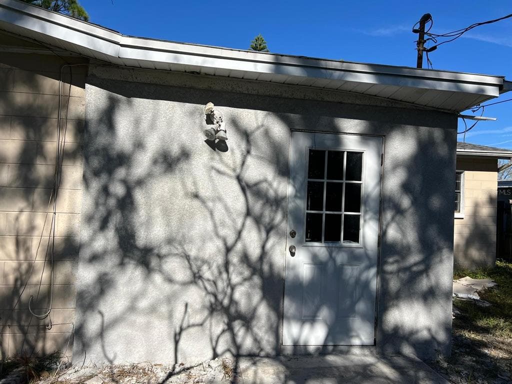 300 83RD AVENUE NE ST PETERSBURG, FL 33702