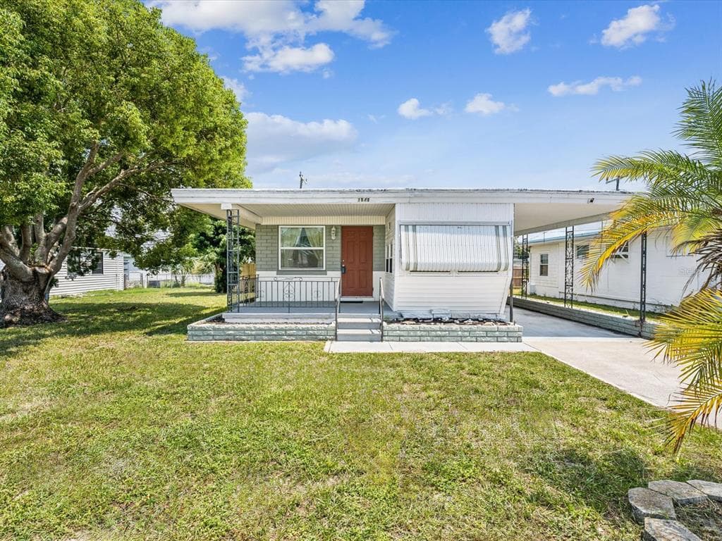 1940 SHADY COVE DRIVE HOLIDAY, FL 34691