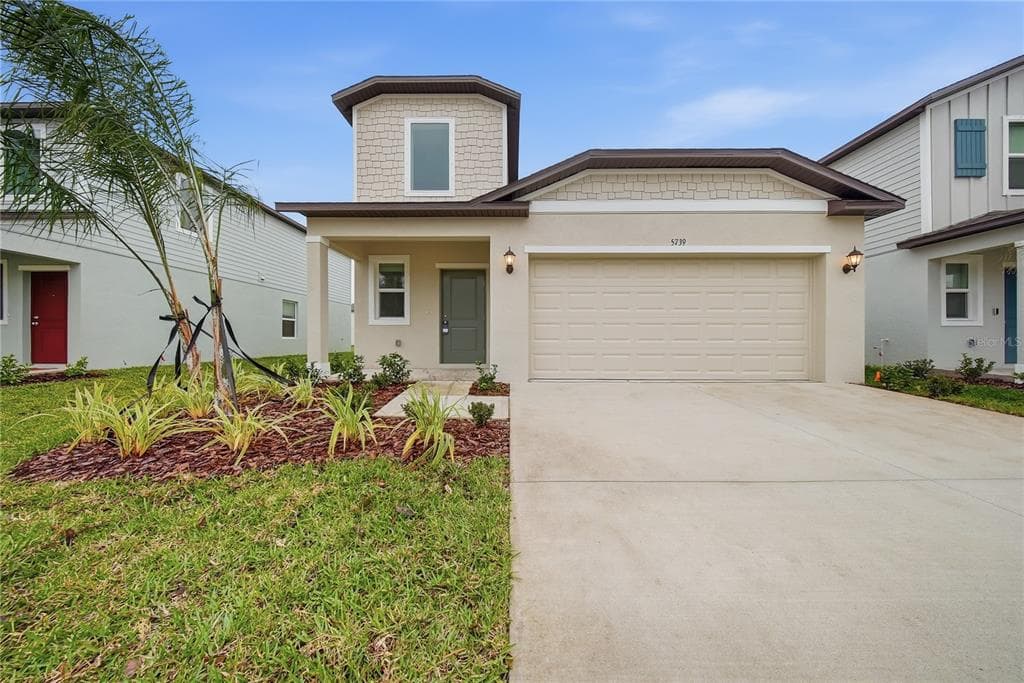 5739 PURPLE FINCH AVENUE WIMAUMA, FL 33598