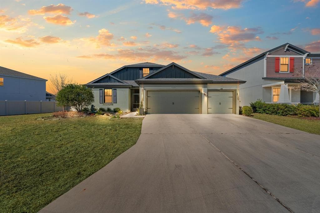 13577 MOOSEHEAD CIRCLE HUDSON, FL 34669