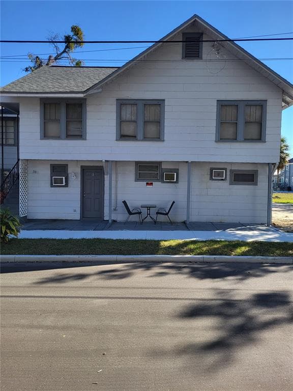 28 N GROSSE AVENUE UNIT C TARPON SPRINGS, FL 34689