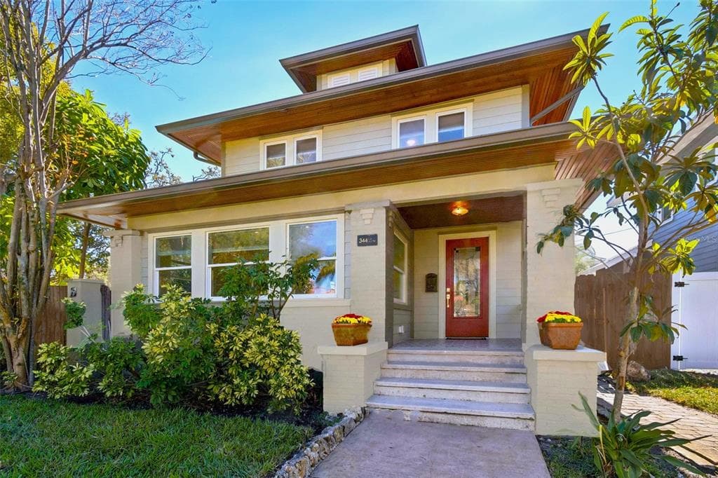 344 21ST AVENUE NE ST PETERSBURG, FL 33704