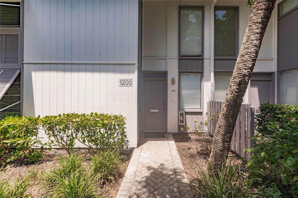 1205 E PEPPERTREE DRIVE UNIT 232 SARASOTA, FL 34242