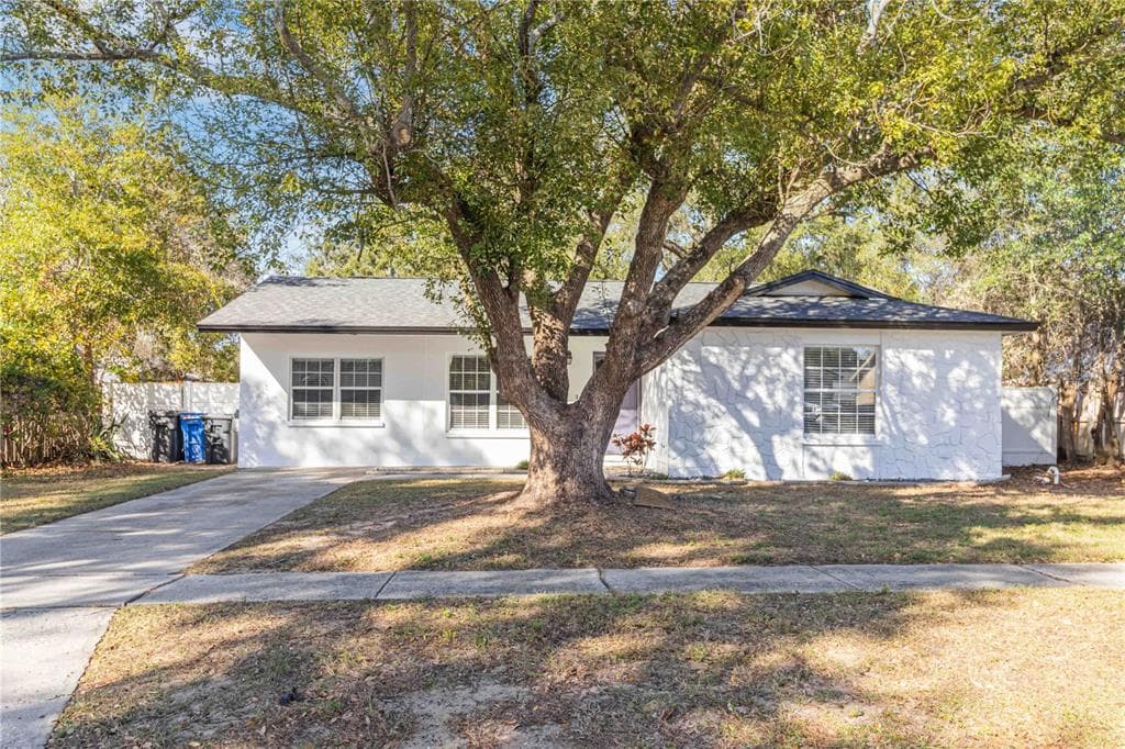 204 CIRCLE HILL DRIVE