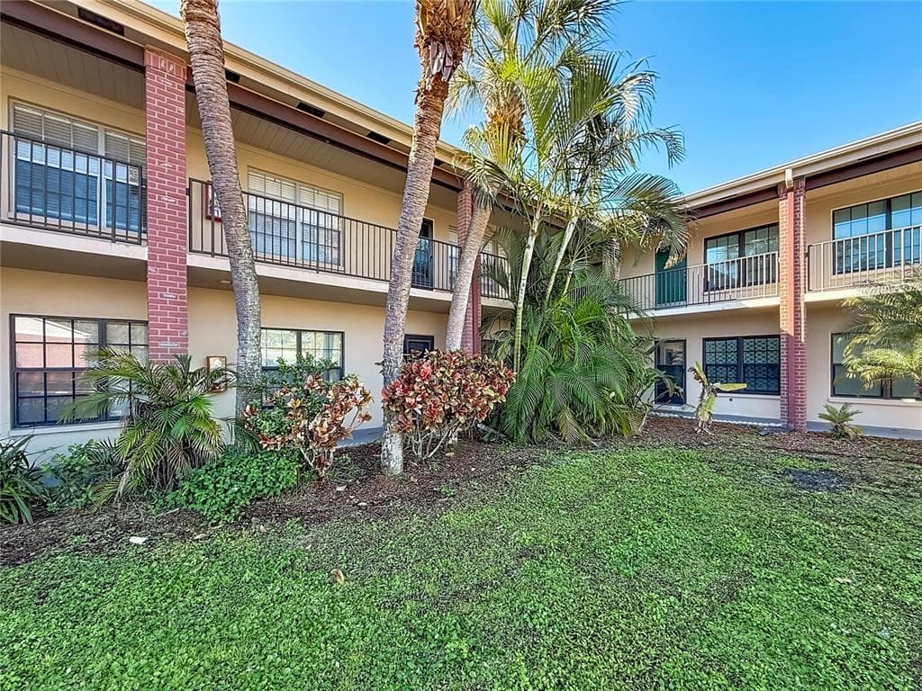 1020 85TH AVENUE N UNIT 119