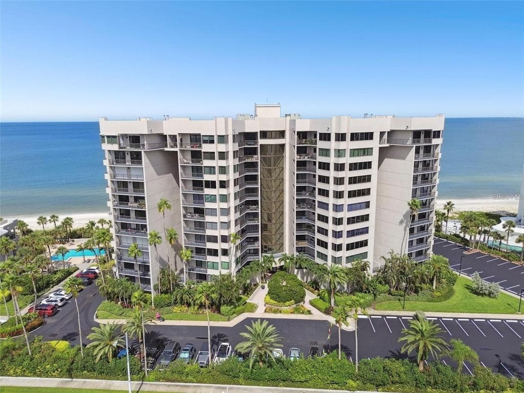 1660 GULF BOULEVARD UNIT PH1 CLEARWATER BEACH, FL 33767