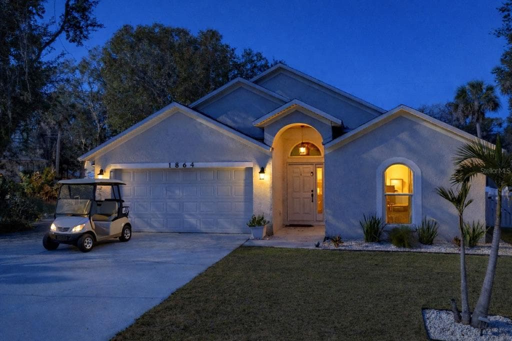 1864 ORANGE TREE DRIVE EDGEWATER, FL 32141