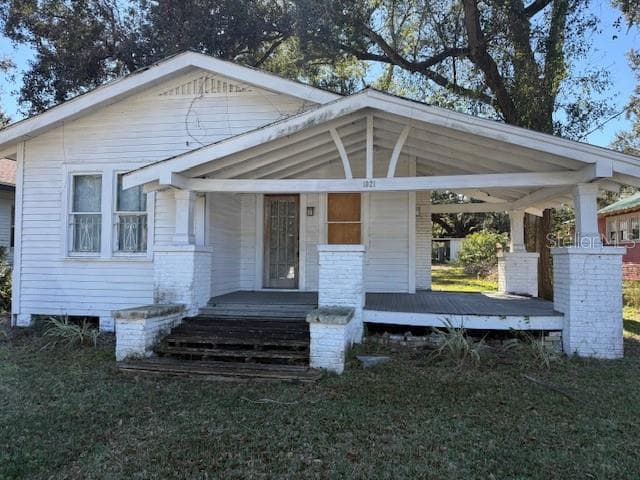1021 E HAMILTON AVENUE TAMPA, FL 33604