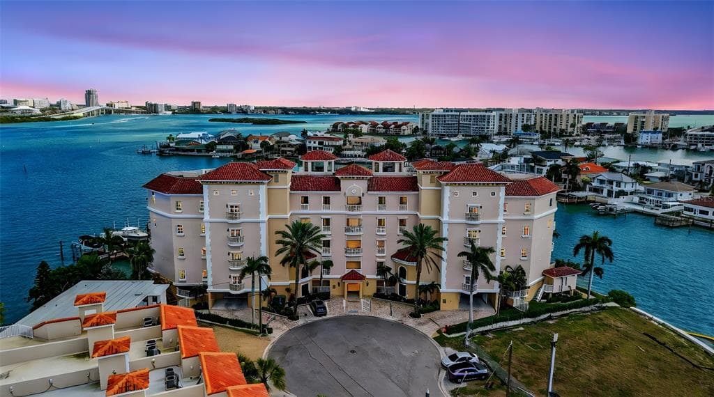 205 BRIGHTWATER DRIVE UNIT 202 CLEARWATER BEACH, FL 33767