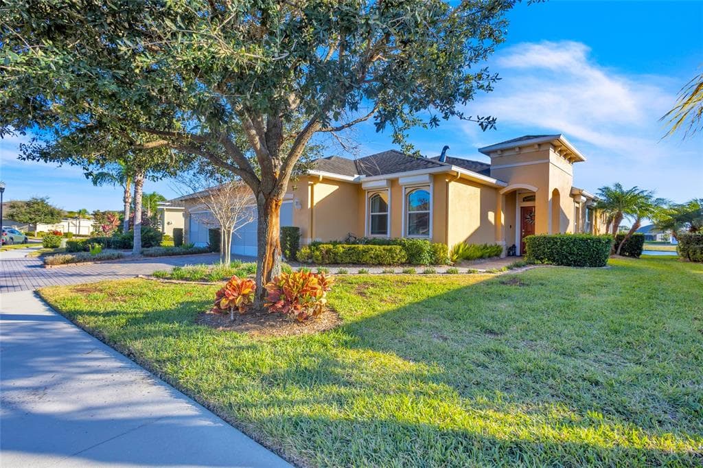 633 CHIPPER DRIVE SUN CITY CENTER, FL 33573