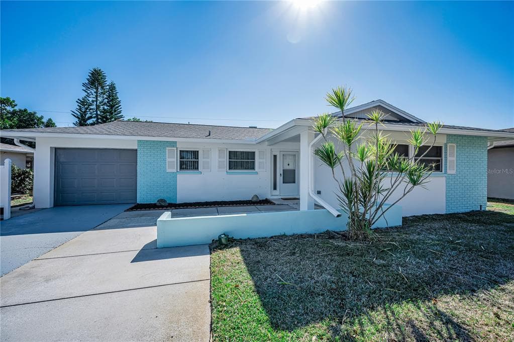 128 STAFFORD DRIVE PALM HARBOR, FL 34684