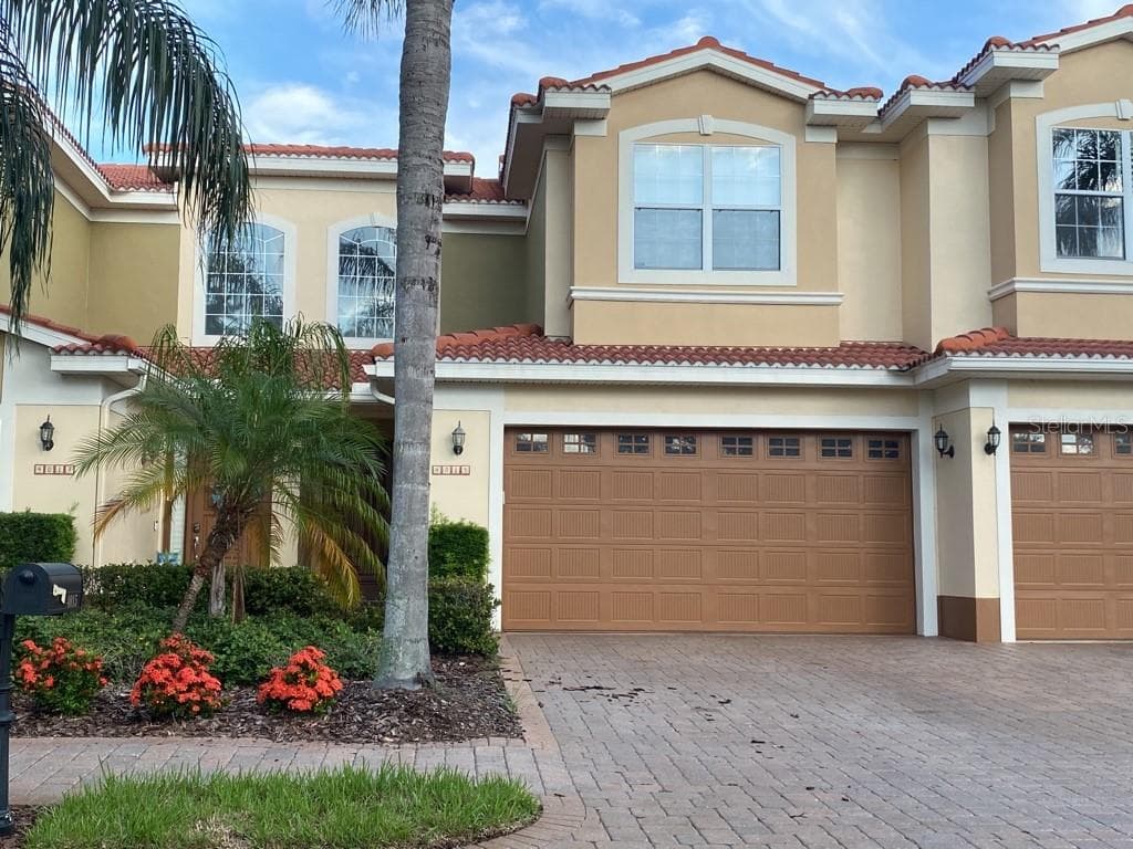4015 COURTSIDE WAY TAMPA, FL 33618