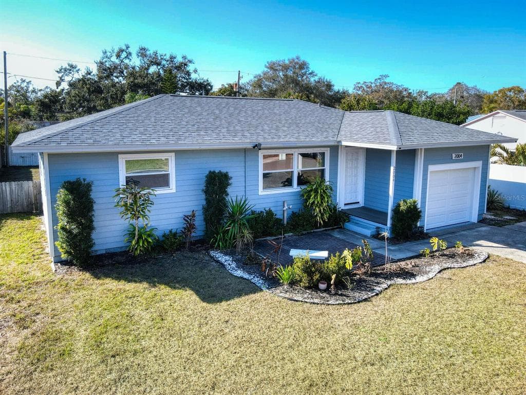 2004 CULBERSON AVENUE DUNEDIN, FL 34698