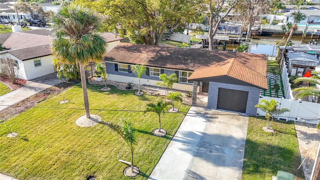 10704 DONBRESE AVENUE TAMPA, FL 33615