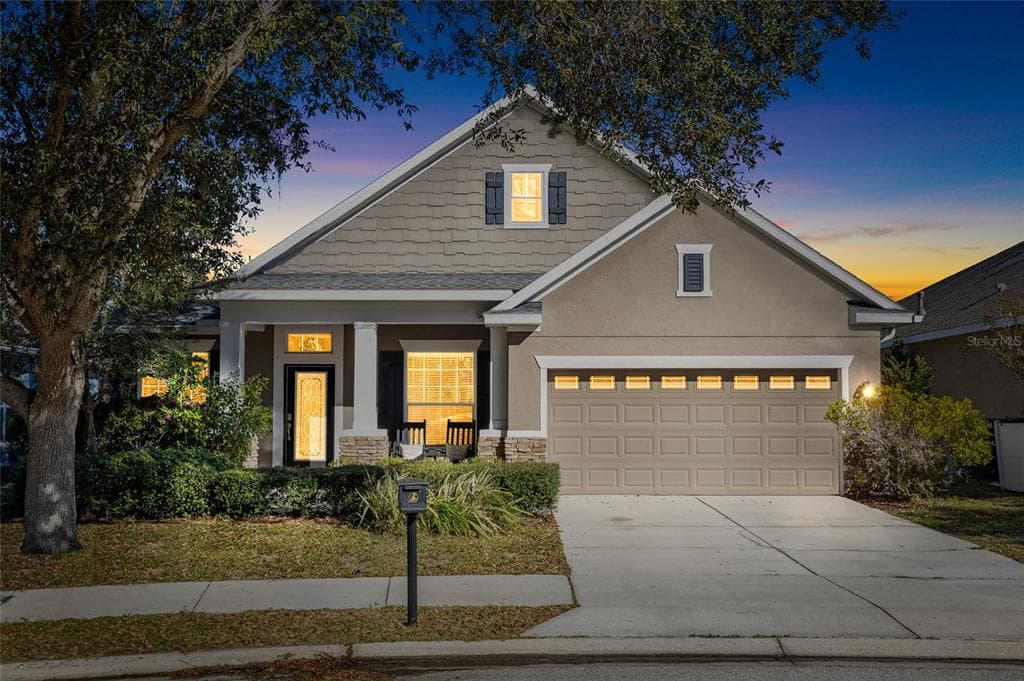 15861 STARLING WATER DRIVE LITHIA, FL 33547