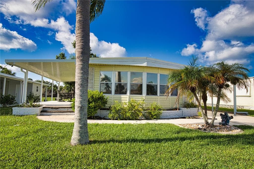 311 ROBALO NORTH PORT, FL 34287