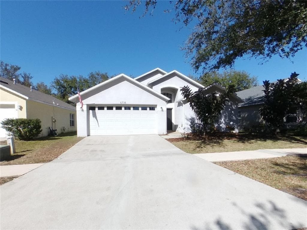 6738 WATERTON DRIVE RIVERVIEW, FL 33578