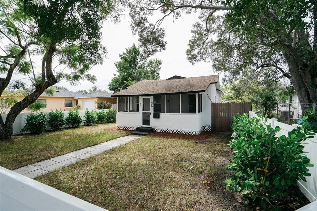 1361 29TH STREET S ST PETERSBURG, FL 33712