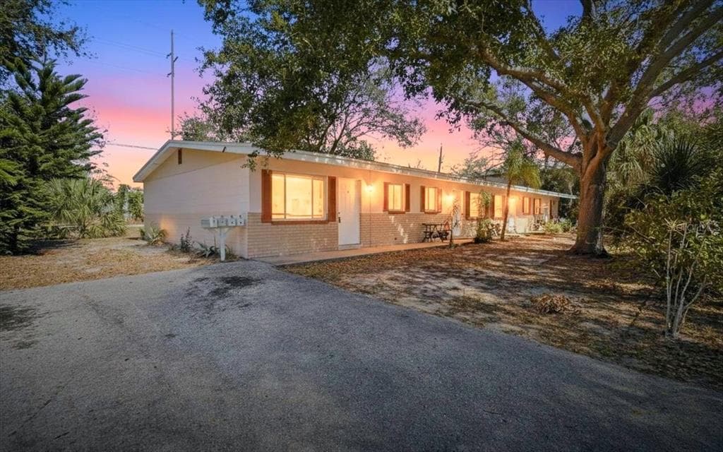 5991 FAIRFIELD AVENUE S UNIT 1 ST PETERSBURG, FL 33707