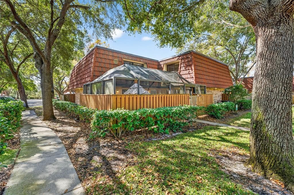 2708 9TH COURT PALM HARBOR, FL 34684