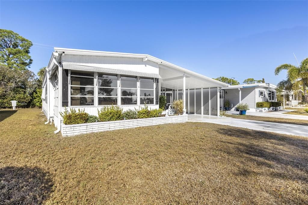 228 LA COSTA NORTH PORT, FL 34287