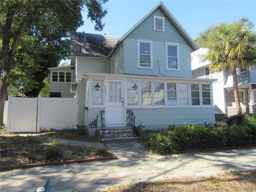524 3RD STREET N UNIT D ST PETERSBURG, FL 33701