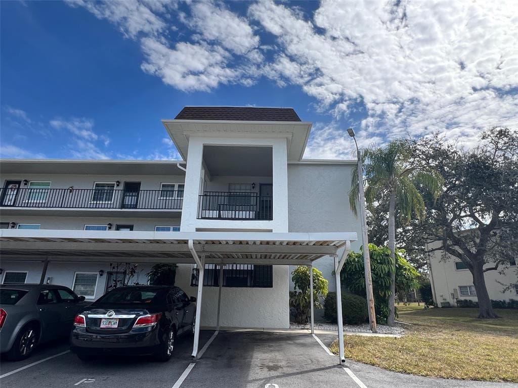 1415 DOOLITTLE LANE UNIT 307 DUNEDIN, FL 34698