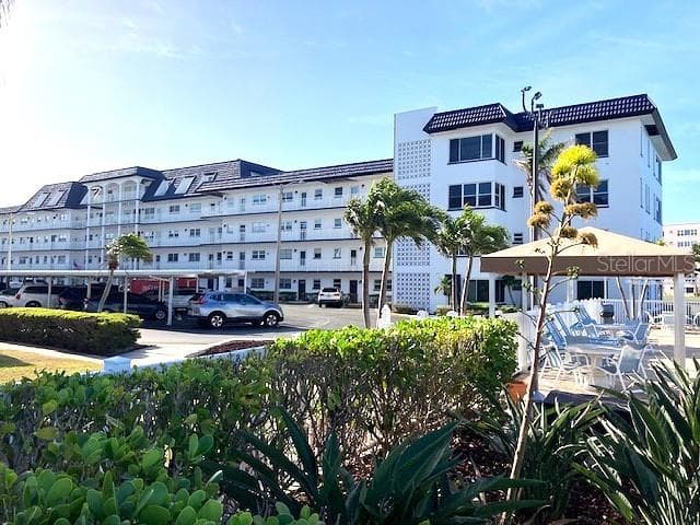 5960 30TH AVENUE S UNIT 414 GULFPORT, FL 33707