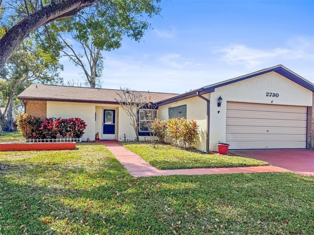 2790 LOMOND DRIVE PALM HARBOR, FL 34684