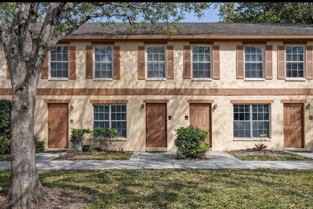 4405 VIEUX CARRE CIRCLE UNIT 46 TAMPA, FL 33613