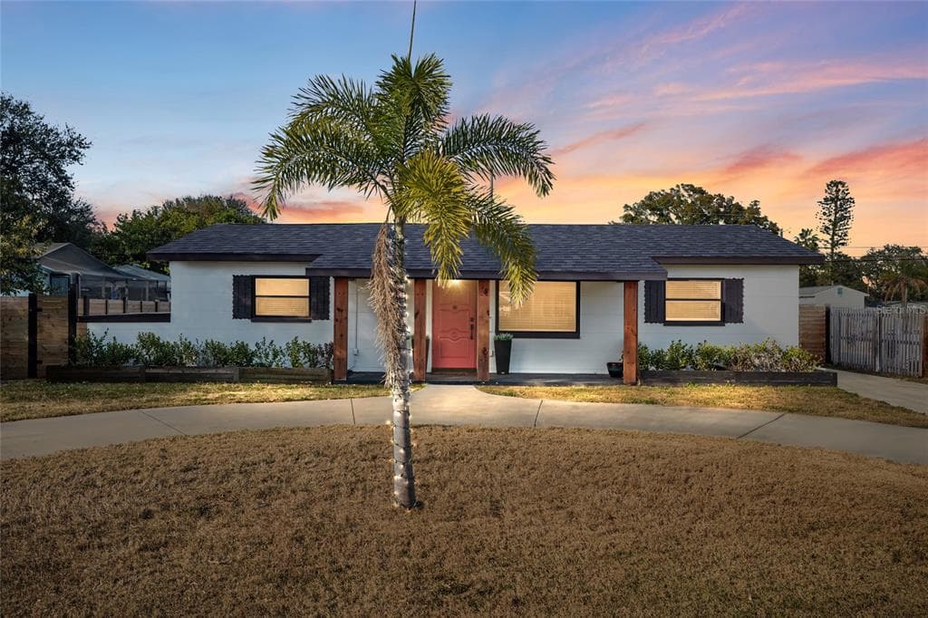 775 39TH AVENUE NE ST PETERSBURG, FL 33703