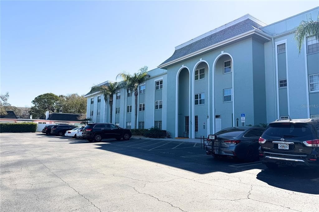 701 POINSETTIA ROAD UNIT 340 BELLEAIR, FL 33756