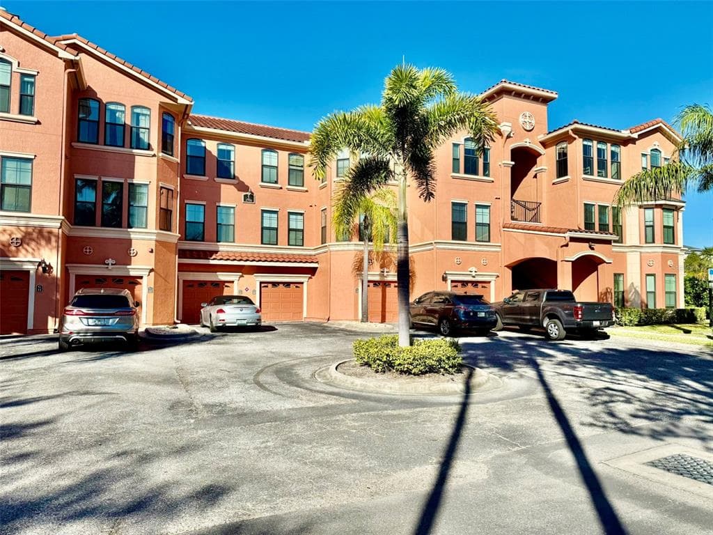 2705 VIA MURANO UNIT 125 CLEARWATER, FL 33764