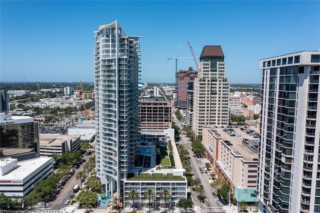 175 1ST STREET S UNIT 406 ST PETERSBURG, FL 33701